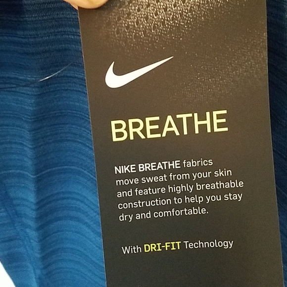 Nike Men's Running/ Workout Dryfit Shirt - Picture 5 of 7